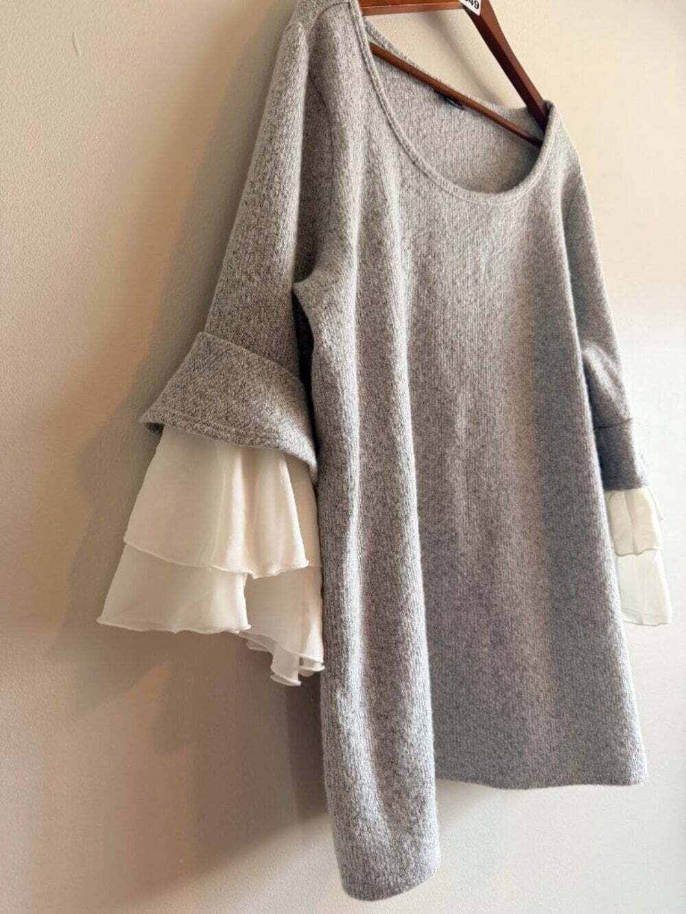 Nina Leonard 3X Grey Knit Sweater Boho Feminine White Chiffon Ruffle Sleeve - Picture 8 of 11